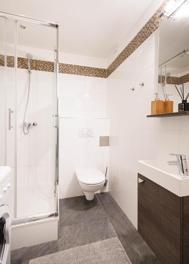 Bright & Cozy 3 Room Apartment Near Everything เวียนนา ภายนอก รูปภาพ